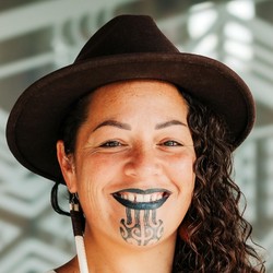 Written by Elizabeth Gray (Ngāti Rēhia, Ngāti Uepōhatu, Tama Ūpoko ki te awa tipua, Ngāti Tūwharetoa anō hoki) 